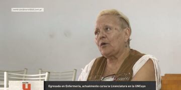 Se recibió de enfermera a los 74 años en Mendoza