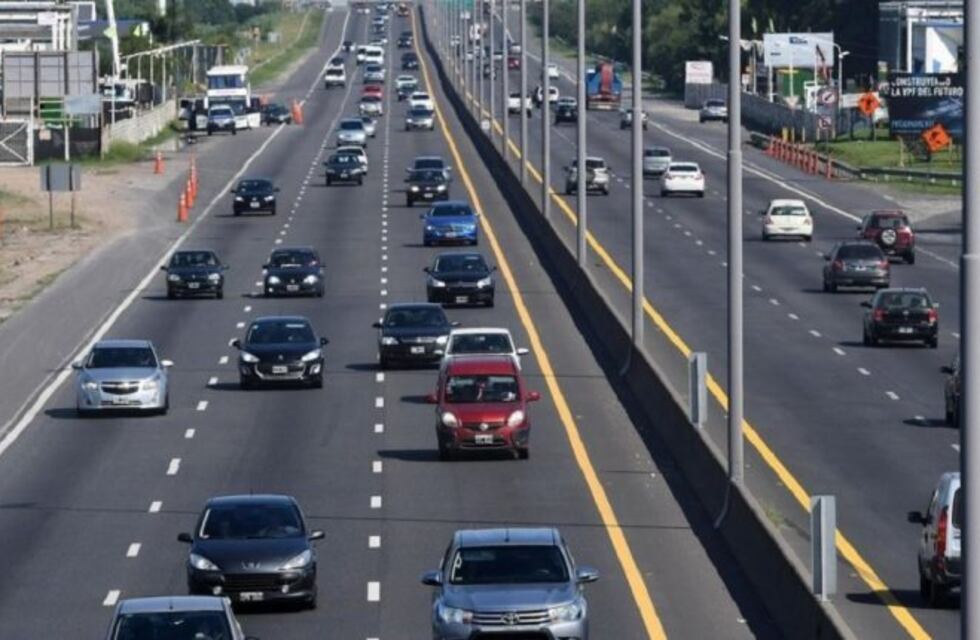 Cierran un tramo de la Autopista Buenos Aires-La Plata por obras en un puente