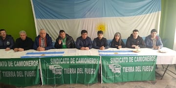 Mesa Sindical Ushuaia - Contra el plan económico del Gobierno Nacional\u002E