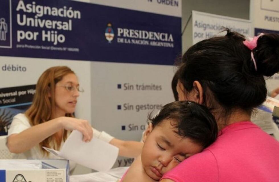 Fernández anunció la incorporación de 1 millón de chicos a la AUH