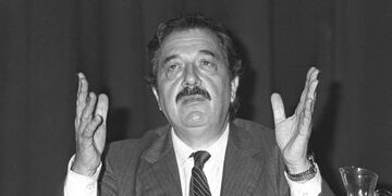 BUENOS AIRES, 02/04/09, IMAGEN DE ARCHIVO DEL 15/09/1982, RAUL ALFONSIN EN CONFERENCIA DE PRENSA\u002E\r\nFOTO:ARCHIVO DYN/TORRES\u002E buenos aires raul ricardo alfonsin ex presidente foto 1982 muerte fallecimiento politico argentino expresidente