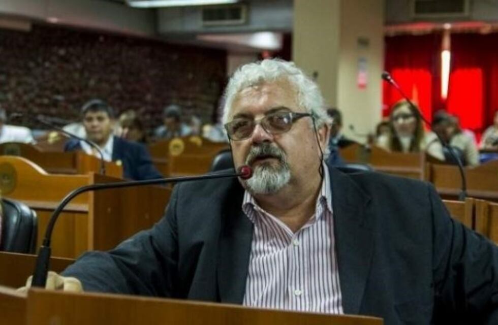 Molina: "Sáenz es un guerrillero verbal que siempre intenta dejar mal a la Nación y quedar bien él"
