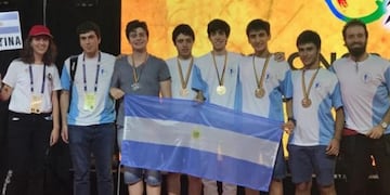 El equipo campeón de matemáticas en la 33° Olimpiada Iberoamericana de Matemáticas\u002E