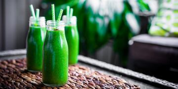 Jugo verde detox\u002E (123RF)