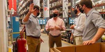 El funcionario provincial visitó fábricas en el Parque Industrial de Venado Tuerto\u002E (@gobsantafe)