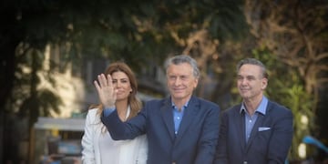 (Foto:ViaPais) Marcha al obelisco en apoyo a Mauricio Macri