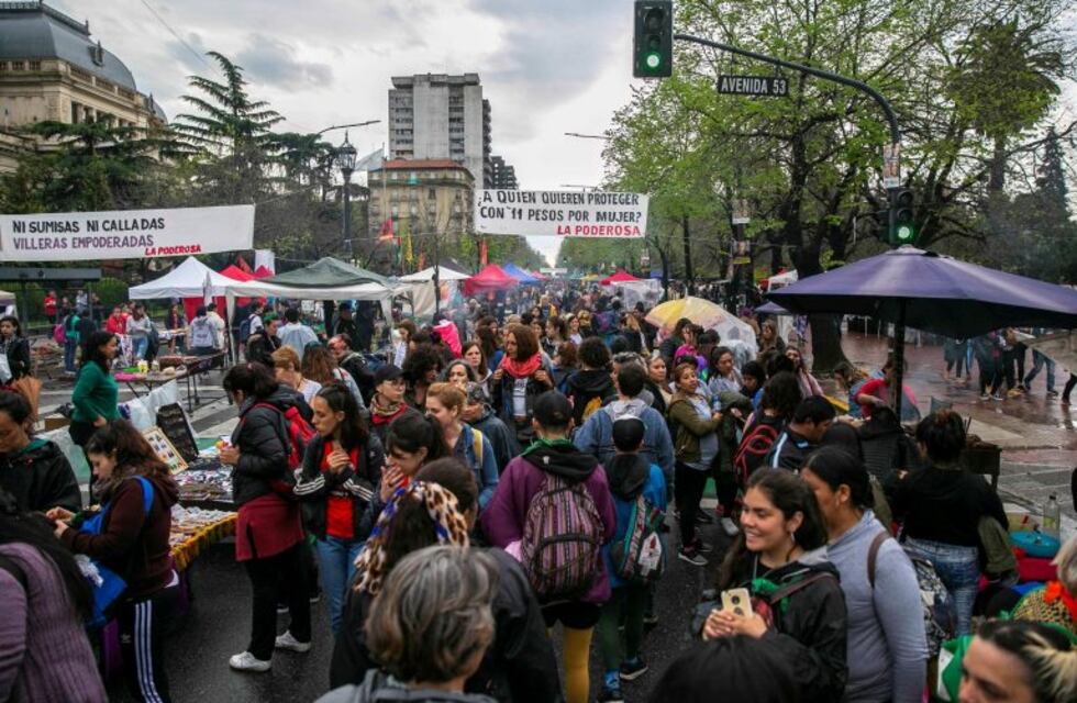 A pesar del temporal, miles de mujeres asisten a los talleres del Encuentro