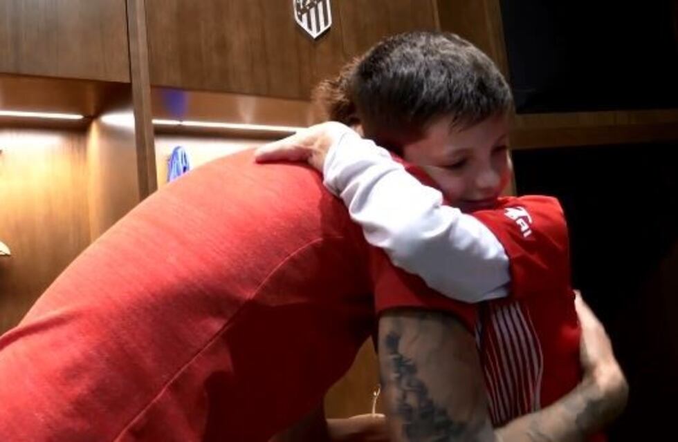 "Manu", el niño argentino que conmovió a Antoine Griezmann y le dio suerte al Atlético Madrid