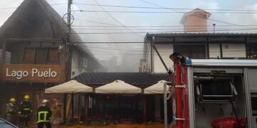 El fuego comenzó en la cocina del conocido restaurante Alter Zeppelin