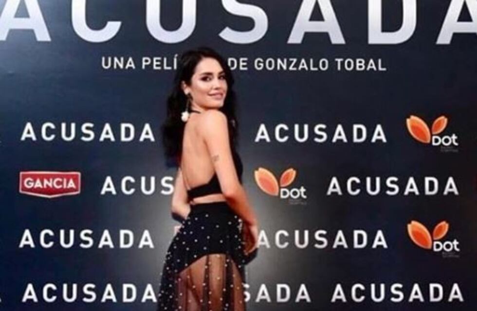 El sensual look de Lali Espósito en la presentación de "Acusada"