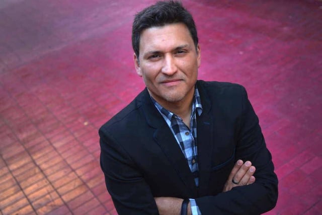 El periodista y conductor televisivo, Mario Urzúa, y su veta artística por fuera de la televisión. Foto: Los Andes.