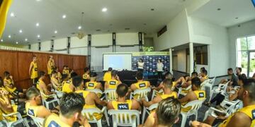 Charla por violencia de género en Central