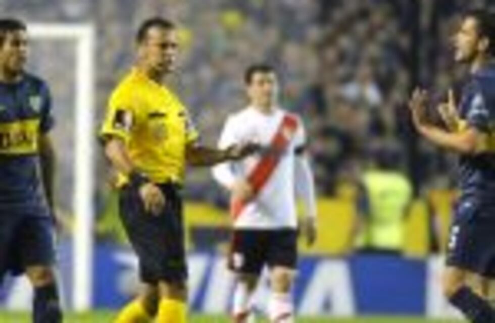 El árbitro Darío Herrera fue designado para dirigir River-Gimnasia La Plata en las semifinales de Copa Argentina