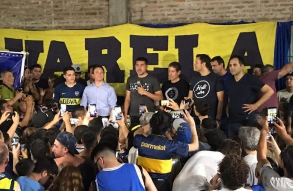 Juan Román Riquelme criticó duramente a Daniel Angelici durante un evento en Varela