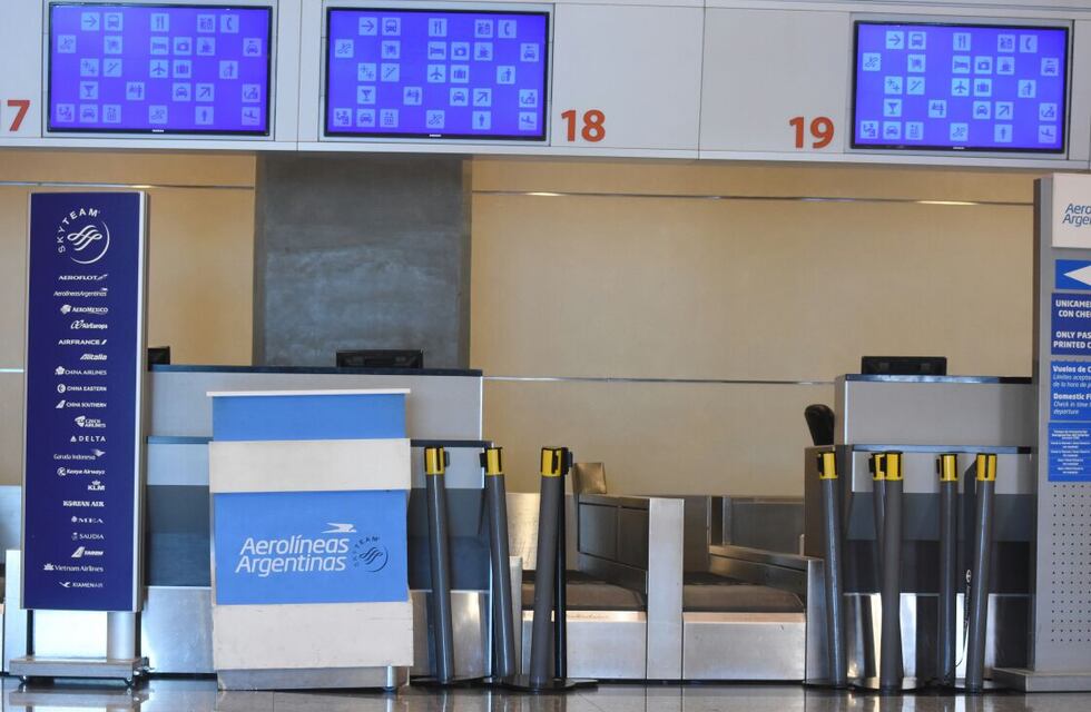 Un paro de controladores aéreos afecta los vuelos de todo el país