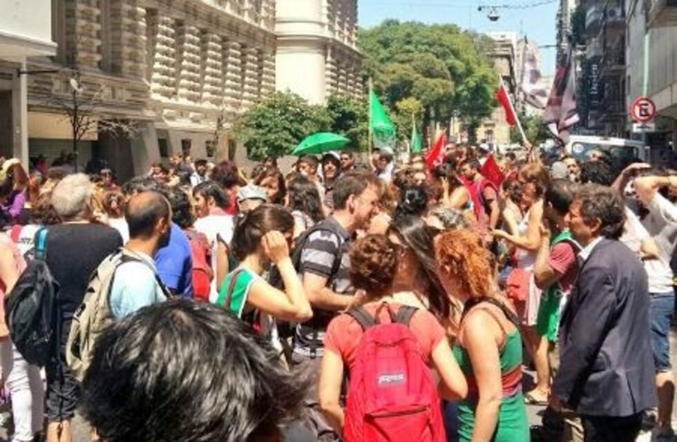 Trabajadores estatales bonaerenses realizarán un paro de 48 horas a partir del lunes