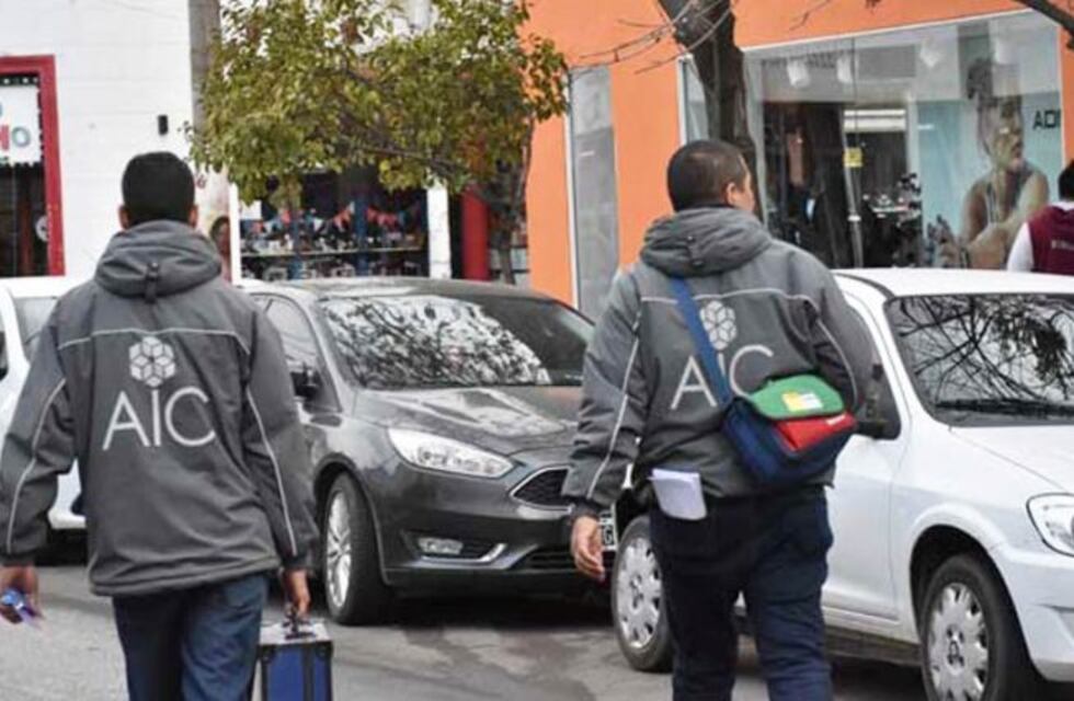 Sin forzar nada, robaron un local de ropa en pleno centro de Santa Rosa