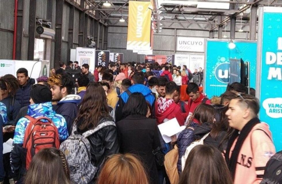 Expo Educativa Mendoza: informática y la carrera de policía son las más consultadas
