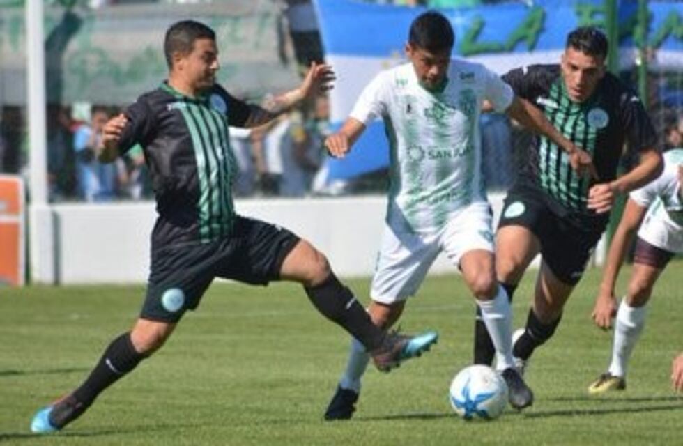 Marcos Aguirre titular en el triunfo de su equipo Camioneros