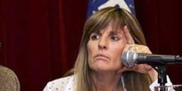 El hijo fue detenido tras agredir a un policía