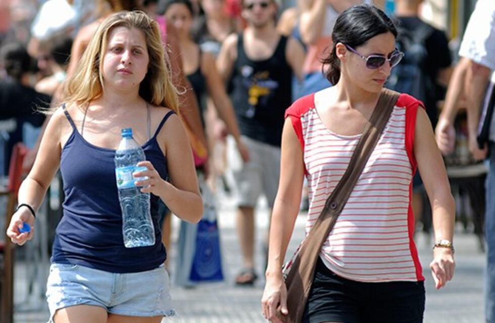El calor no cesa: lanzan un alerta naranja para Rosario