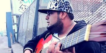 Elías El Cantante\u002E (web)