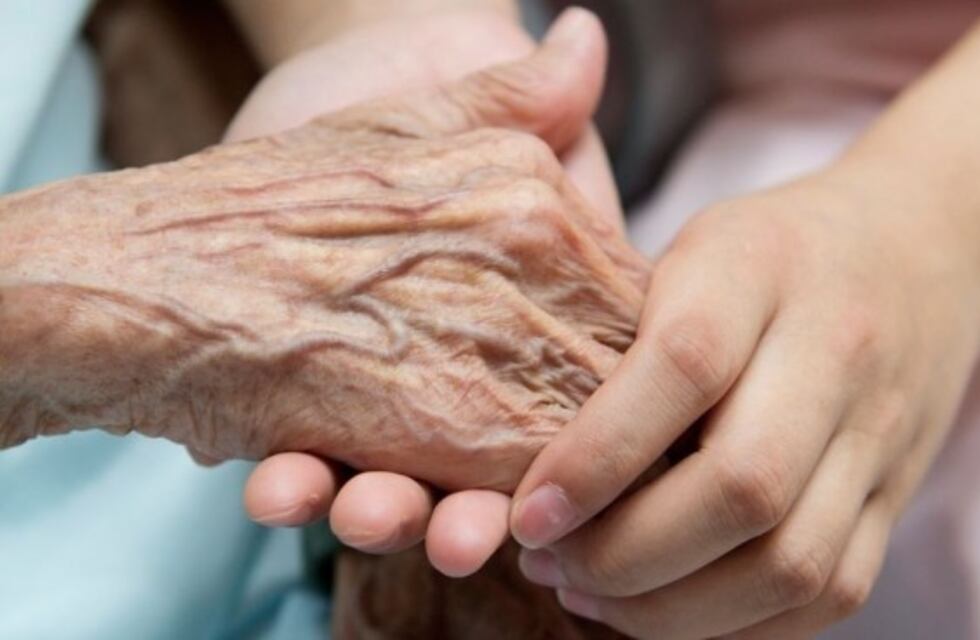 Tres empleados del geriátrico en Mendoza tienen síntomas de coronavirus