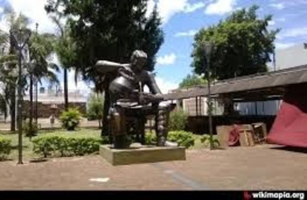 Tango en la Costanera los domingos y cine en el Paseo Bosetti, este sábado