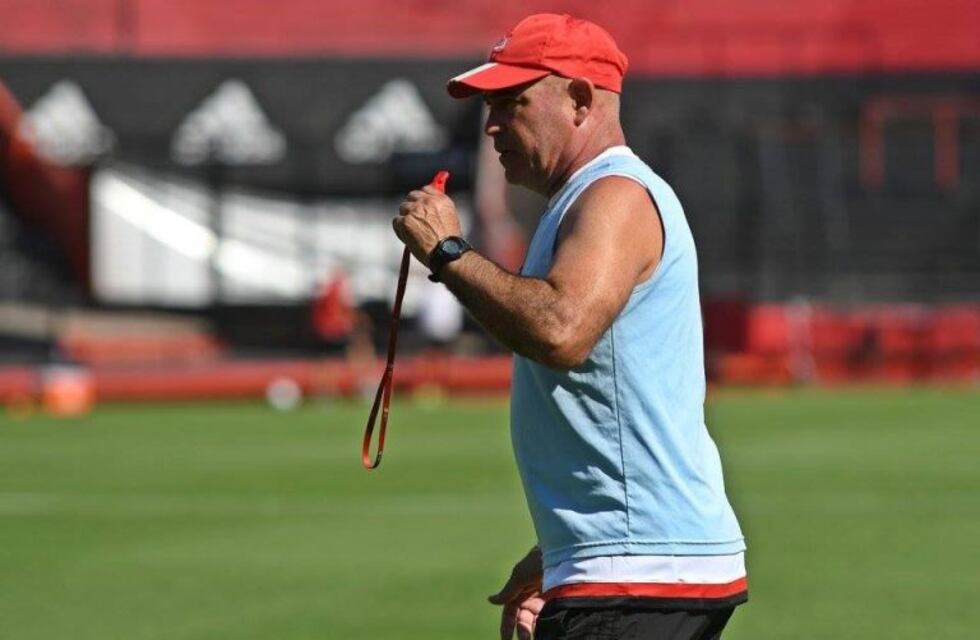 Llop confirmó la alineación de Newell's para enfrentar a Central en el clásico