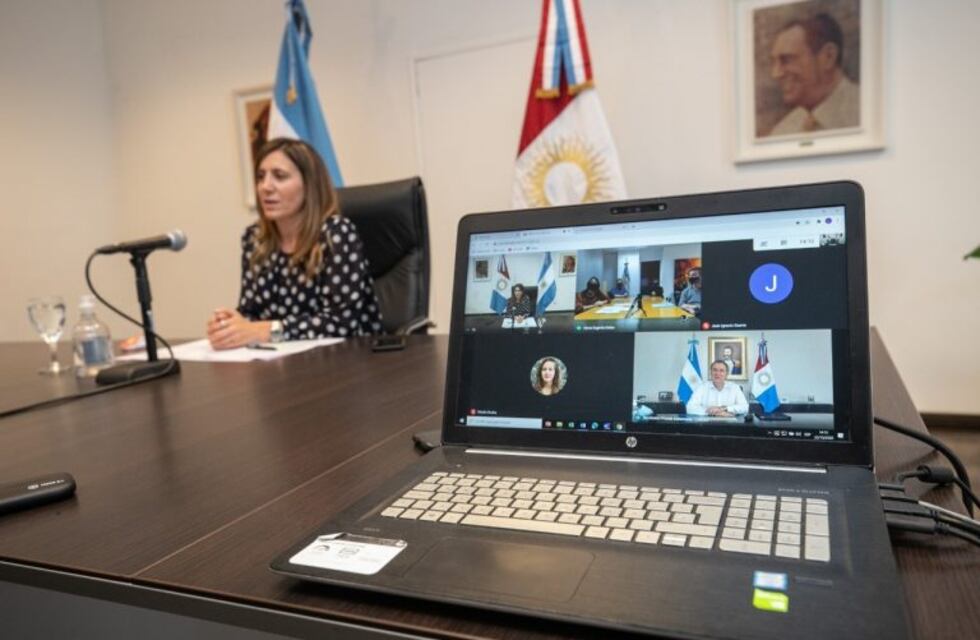 Córdoba firmó acuerdos con Nación para empleo y acceso al suelo