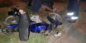Dos motociclista resultaron heridos en un choque