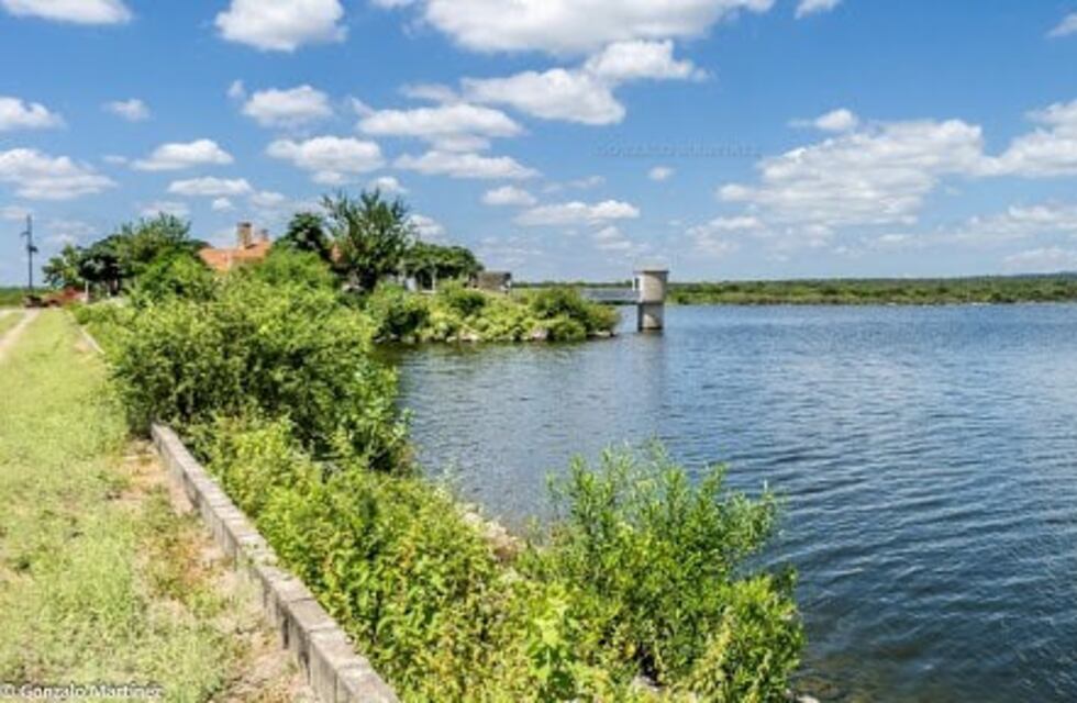 Encontraron el cuerpo de dos jóvenes en el Dique de Motegasta