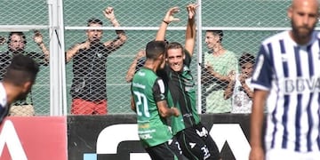 Delantero modelo\u002E Spinelli metió cinco goles, uno a Talleres\u002E Y además, es modelo\u002E