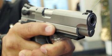 La policía de los Estados Unidos mató a un afroamericano desarmado cuando irrumpió en su casa. Foto: Archivo.