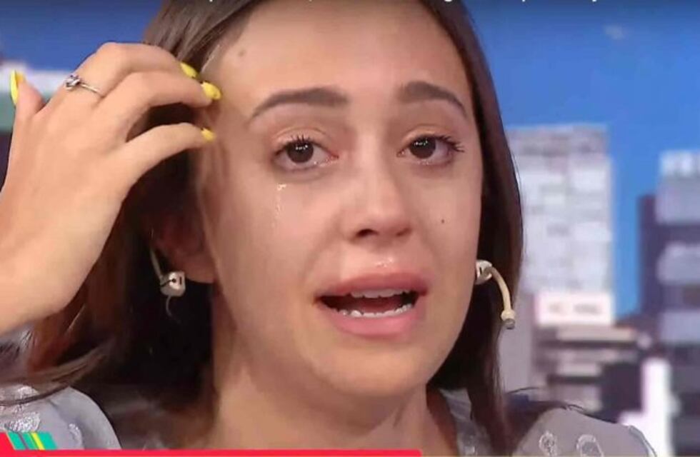 Nai Awada rompió en llanto al escuchar a su papá