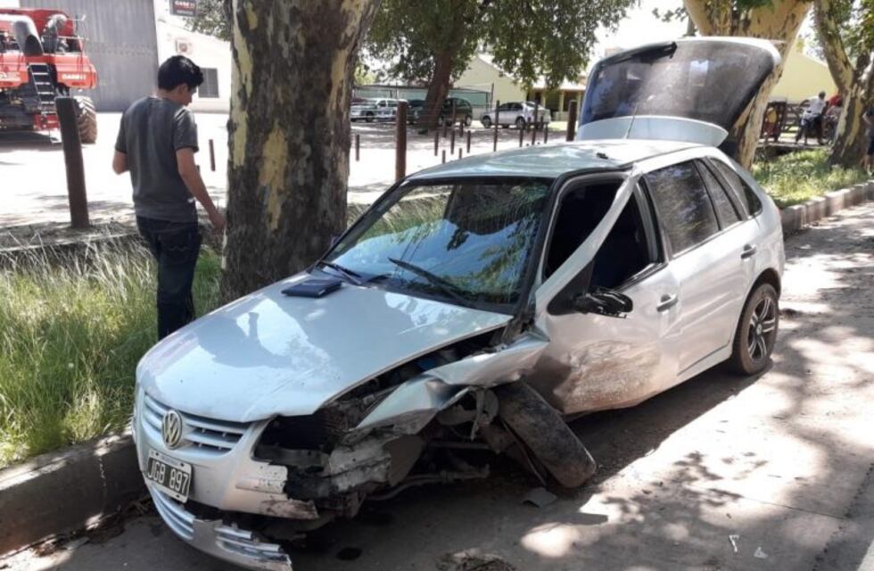 Dos heridos por un accidente automovilístico en Colonia Caroya