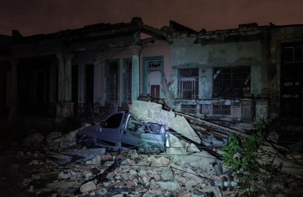 Al menos tres muertos y 172 heridos por un tornado que sacudió a La Habana