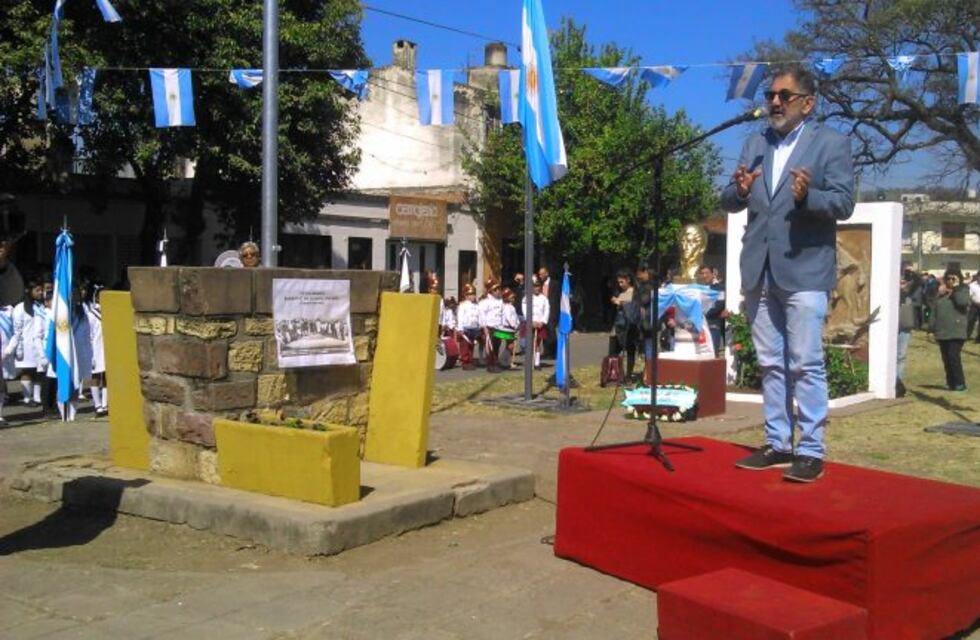 El B° 17 de Agosto celebró aniversario y evocó al Gral. San Martín