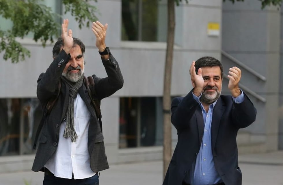 Envían a la cárcel a líderes de las movilizaciones independentistas de Cataluña