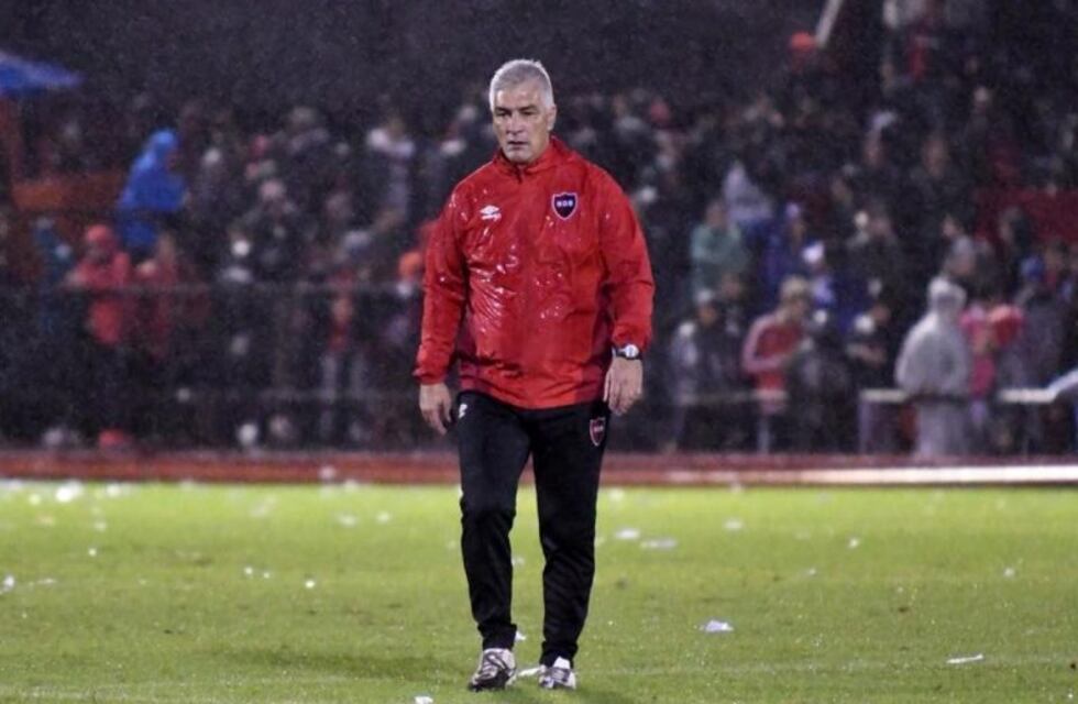 De Felippe define los once para enfrentar a Deportivo Rincón