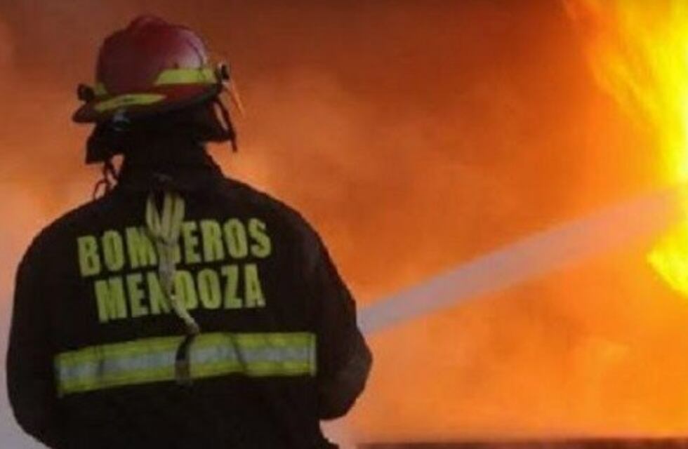 Un devastador incendio dejó destruido un hogar que ahora necesita ayuda