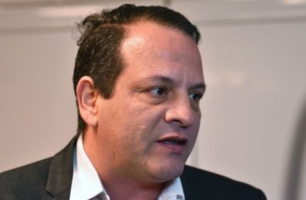 Eposto aseguró que Melella trae a personas con antecedentes a la provincia