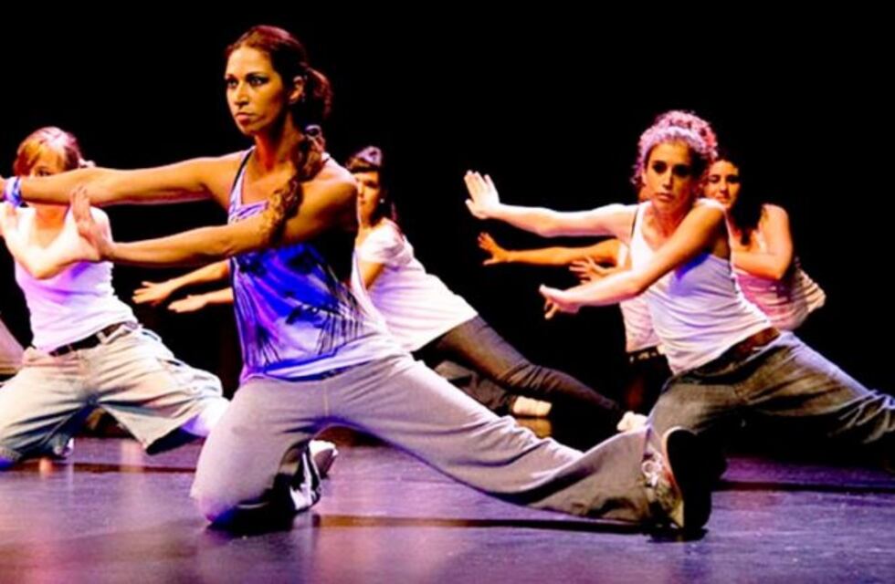 Los trabajadores de la danza expresan su descontento porque no habilitan la actividad