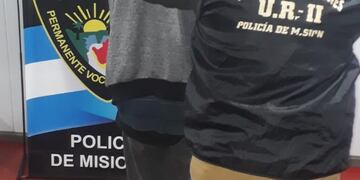 El detenido quería vender el reloj a través de internet\u002E