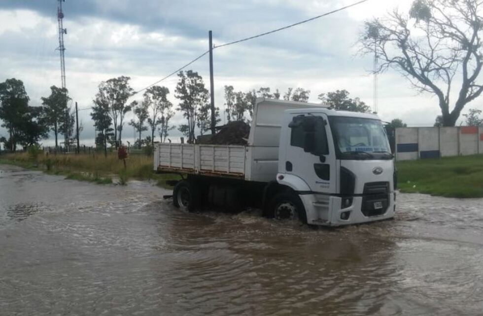 Pueblo Italiano quedó casi aislado por la cantidad de lluvia caída