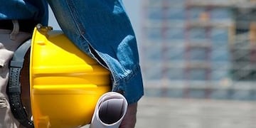 El ministerio de Educación analiza realizar la "entrega parcial" del CET N°28 en el barrio El Frutillar