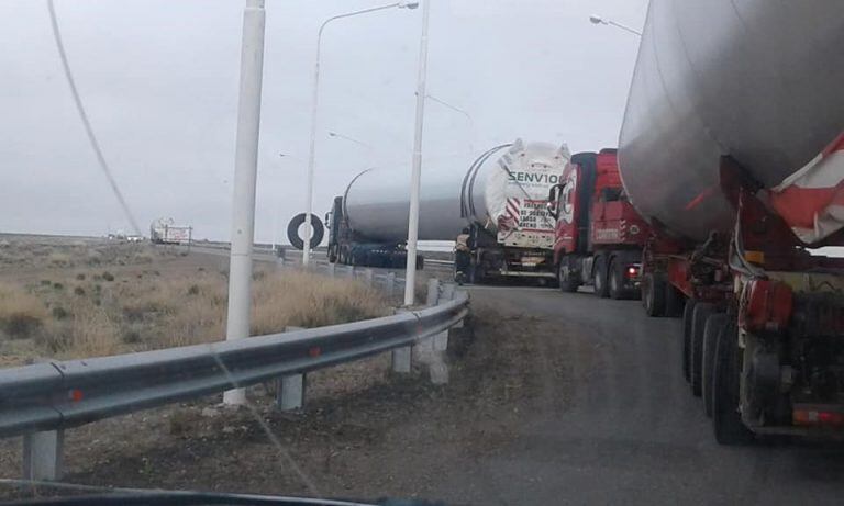 transporte de molinos en ruta N° 43 hacia Koluel kaike