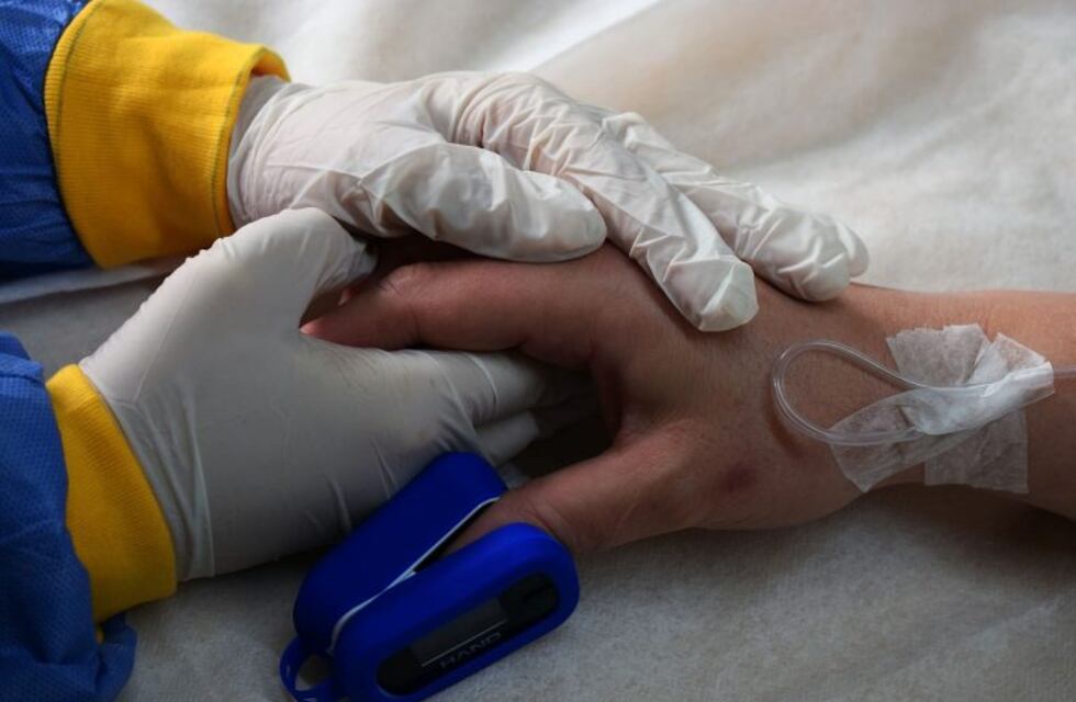 Recomendaciones del COES para acompañamiento de pacientes en estado crítico