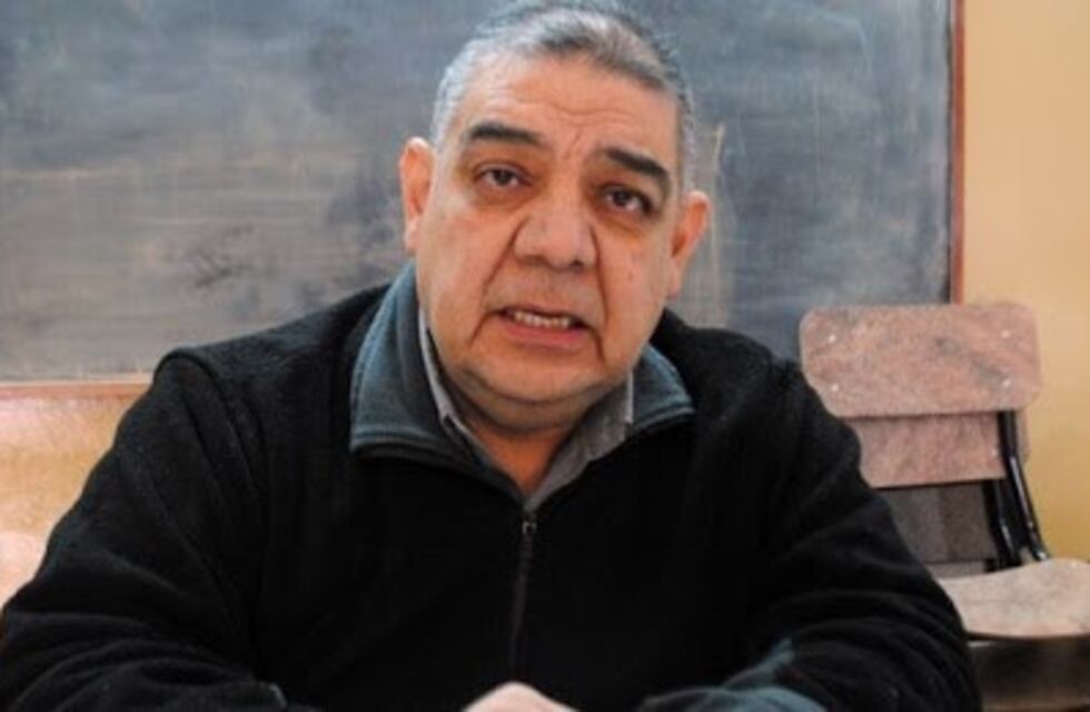 Nicolás de la Fuente: "Hay que replantear y analizar todos los problemas que atraviesan los trabajadores de la sanidad"
