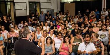 La asamblea de Amsafe Rosario definió tres mociones luego de la última propuesta salarial del Gobierno santafesino\u002E (Amsafe Rosario)